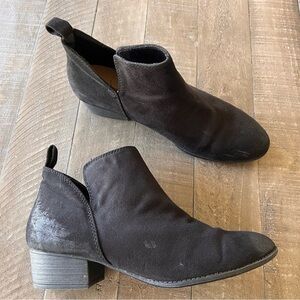 American Eagle Black Ankle Booties Size 10